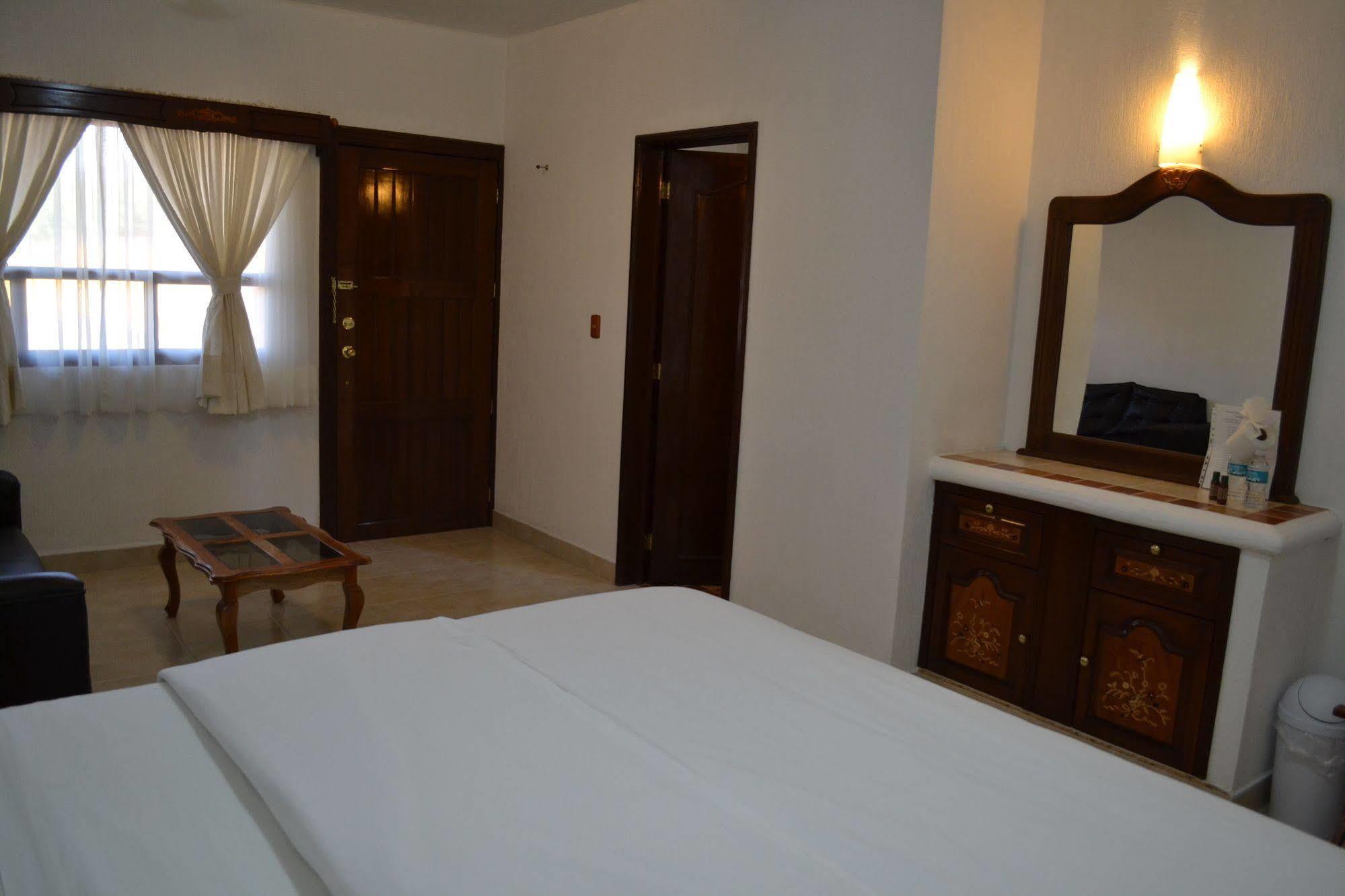 Hotel Teotihuacan San Juan Teotihuacán Exteriör bild